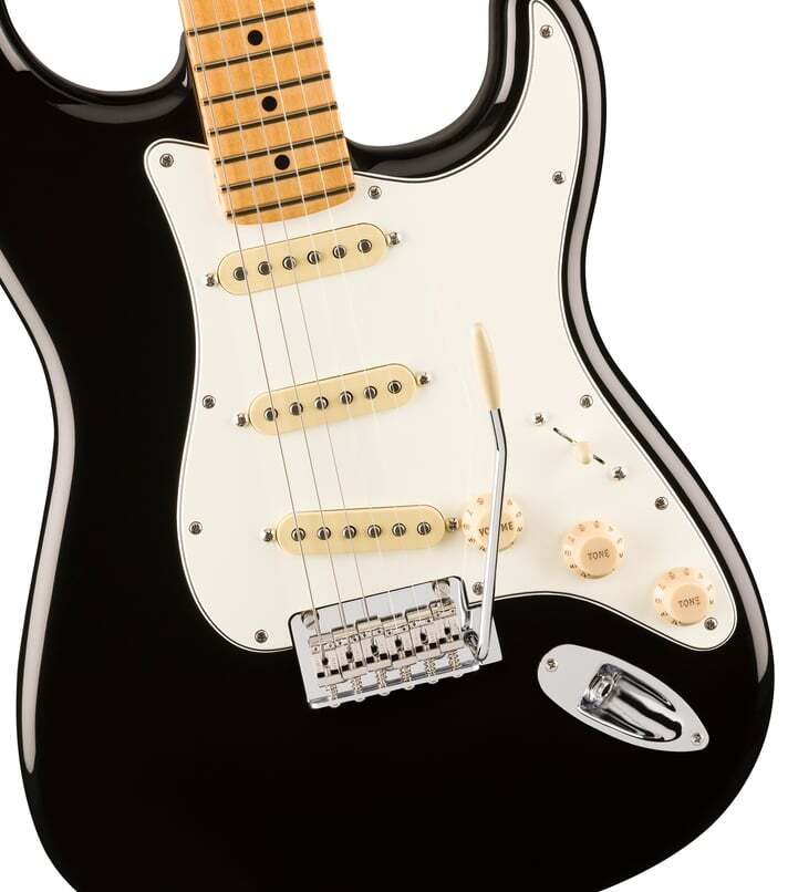 Player II Stratocaster®, Maple Fingerboard, Black