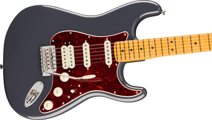 Fender American Professional Classic Stratocaster® HSS, Maple Fingerboard, Faded Black