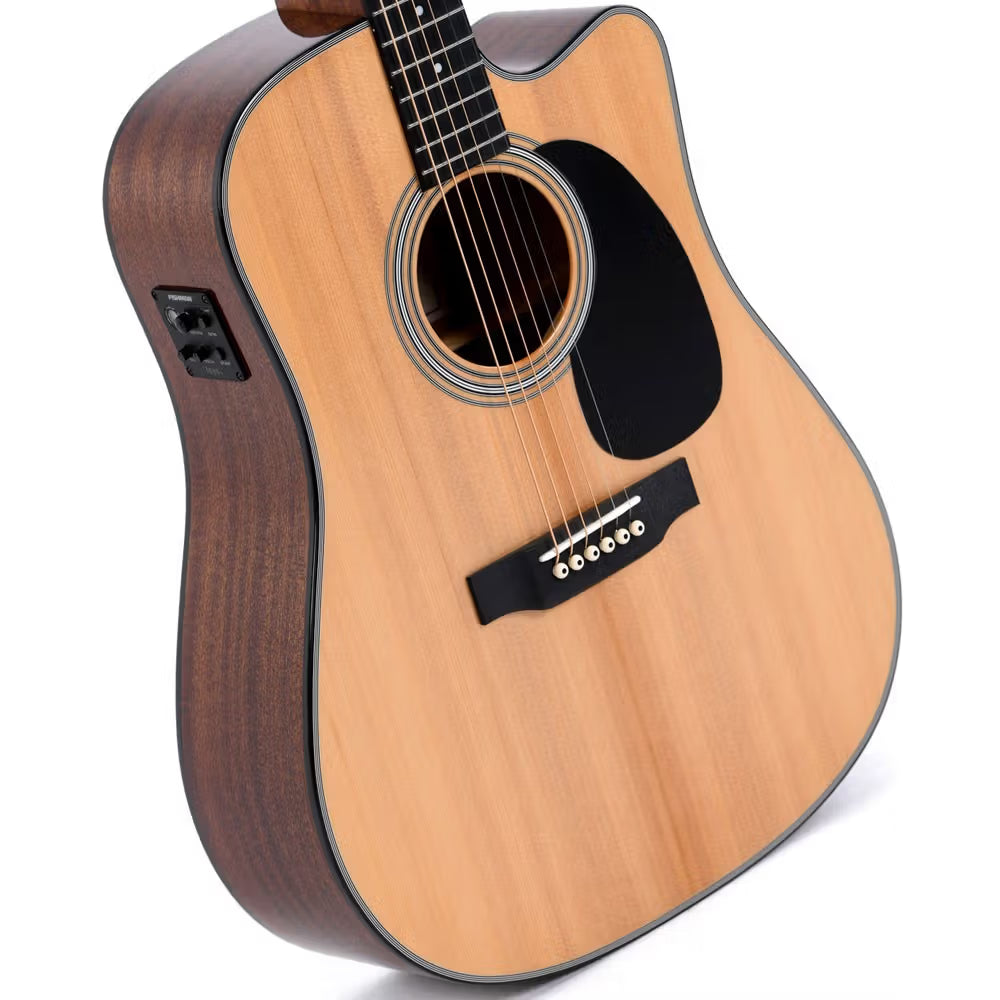 Sigma SE Series Dreadnought Spruce/Mahogany w/ EQ