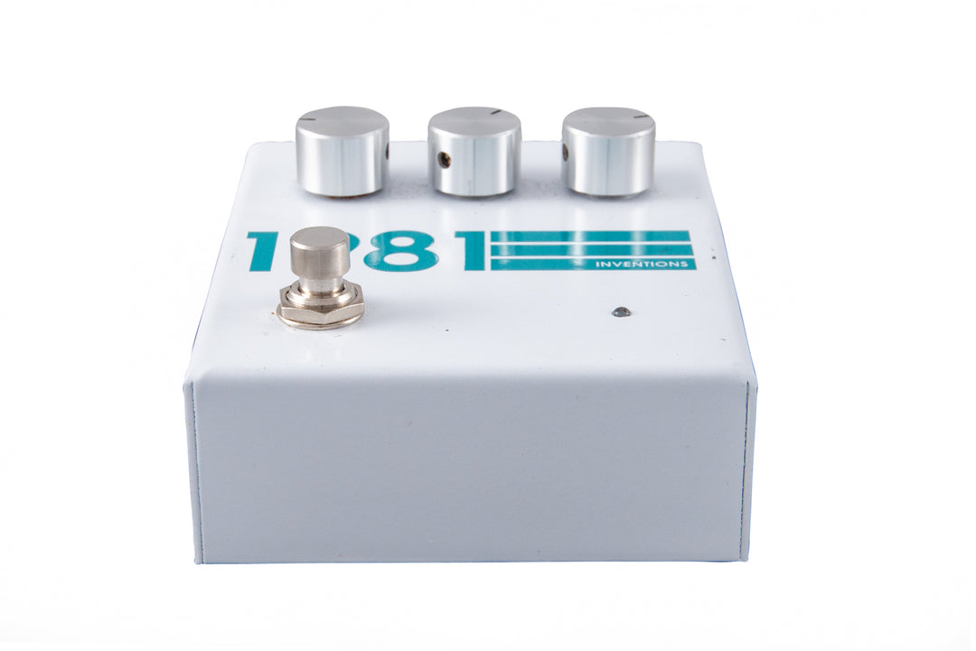 1981 Inventions Drive Pedal - White & Teal